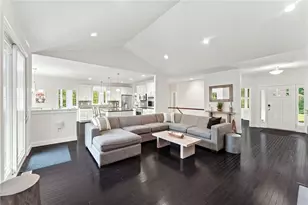 919 Ten Rod Rd Rd, Exeter, RI 02822 - Photo 8