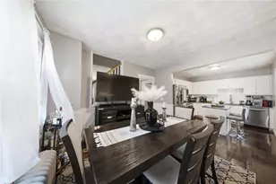 42 Riverview Ave, Pawtucket, RI 02860 - Photo 14