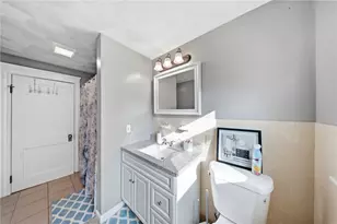 42 Riverview Ave, Pawtucket, RI 02860 - Photo 12