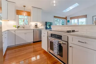 85 N River Dr, Narragansett, RI 02882 - Photo 8