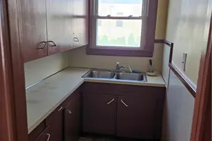 100 S Blossom St, East Providence, RI 02914 - Photo 8