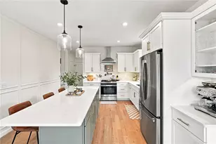 49 Regina Dr, Johnston, RI 02919 - Photo 4