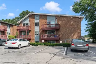 110 Pilgrim Pkwy, Warwick, RI 02888 - Photo 16