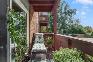 110 Pilgrim Pkwy, Warwick, RI 02888 - Photo 12