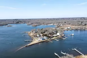 262 Wood Hill Rd, Narragansett, RI 02882 - Photo 4