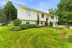 84 Kimberly Ln, Cranston, RI 02921 - Photo 4