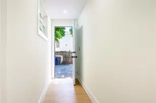 112 Hendrick St, Providence, RI 02908 - Photo 14