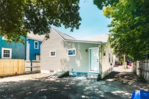 112 Hendrick St, Providence, RI 02908 - Photo 16