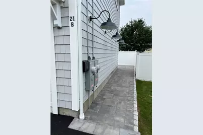 21 Murphy Circle Circle #B, Middletown, RI 02842 - Photo 16