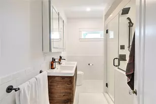 310 Elmgrove Ave, Providence, RI 02906 - Photo 24