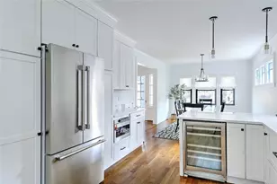 310 Elmgrove Ave, Providence, RI 02906 - Photo 16
