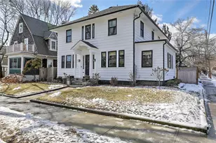 310 Elmgrove Ave, Providence, RI 02906 - Photo 2