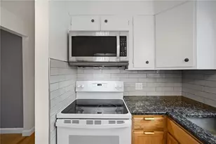 1938 Main Rd, Tiverton, RI 02878 - Photo 16