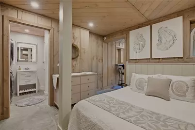 14 Barney Street, Newport, RI 02840 - Photo 30