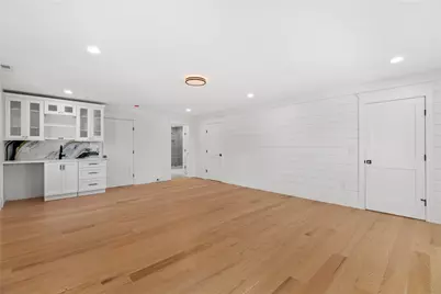 95 W Main Road, Portsmouth, RI 02871 - Photo 24