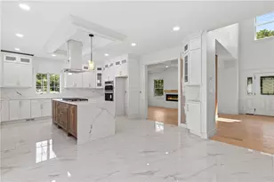 95 W Main Rd, Portsmouth, RI 02871 - Photo 10