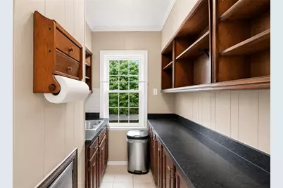 215 Simmonsville Avenue, Johnston, RI 02919 - Photo 10