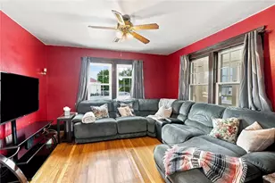 215 Simmonsville Ave, Johnston, RI 02919 - Photo 14