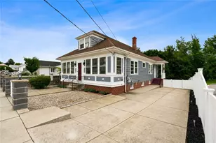 215 Simmonsville Ave, Johnston, RI 02919 - Photo 2