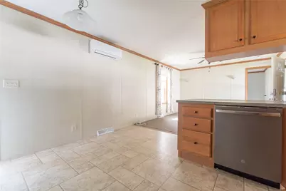 979 Toll Gate Road, Warwick, RI 02886 - Photo 6