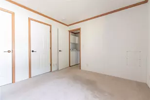 979 Toll Gate Rd, Warwick, RI 02886 - Photo 14
