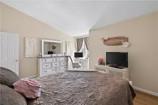735 Willett Ave, East Providence, RI 02915 - Photo 20