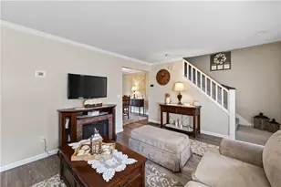 735 Willett Ave, East Providence, RI 02915 - Photo 6