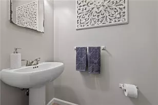 735 Willett Ave, East Providence, RI 02915 - Photo 14