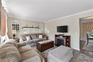 735 Willett Ave, East Providence, RI 02915 - Photo 4