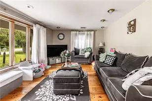 136 Jenckes Hill Rd, Lincoln, RI 02865 - Photo 6