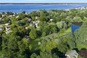 34 Wuddall Ave, Warwick, RI 02889 - Photo 2