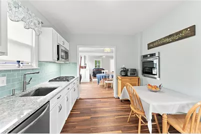 47 Friendly Road, Cranston, RI 02910 - Photo 12