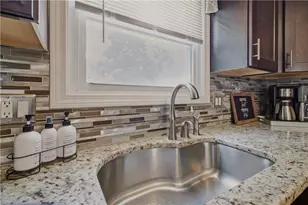 5 Beejay Ct, Warren, RI 02885 - Photo 8