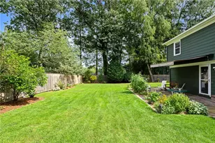 10 Cherry Ln, Barrington, RI 02806 - Photo 28