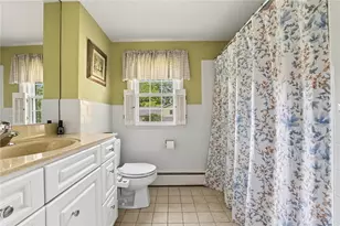 10 Cherry Ln, Barrington, RI 02806 - Photo 18