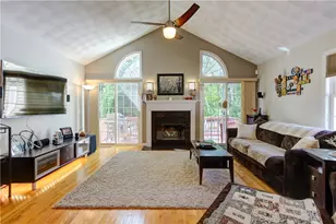 1421 Douglas Ave, North Providence, RI 02904 - Photo 10