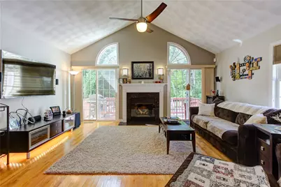 1421 Douglas Avenue #L, North Providence, RI 02904 - Photo 10