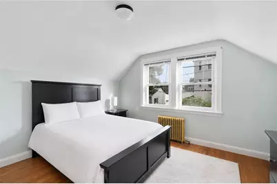 135 Sandringham Avenue, Providence, RI 02908 - Photo 24