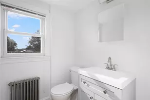 135 Sandringham Ave, Providence, RI 02908 - Photo 26