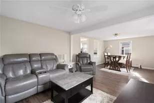 135 Sandringham Ave, Providence, RI 02908 - Photo 20