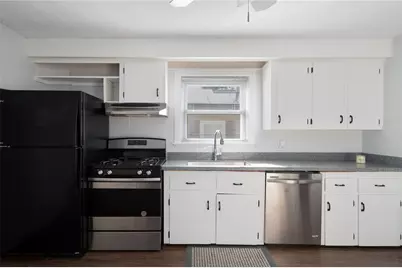 135 Sandringham Avenue, Providence, RI 02908 - Photo 12