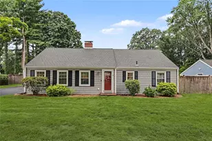 25 Tingley Dr, Cumberland, RI 02864 - Photo 1