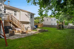 23 Woodcrest Dr, Johnston, RI 02919 - Photo 24