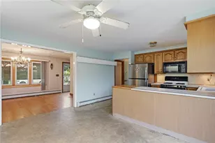 51 Argonne St, Johnston, RI 02919 - Photo 6