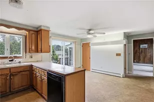 51 Argonne St, Johnston, RI 02919 - Photo 10