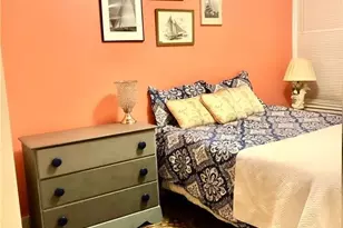 28 Calvert St, Newport, RI 02840 - Photo 6