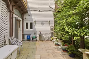 46 Chastellux Ave, Newport, RI 02840 - Photo 20