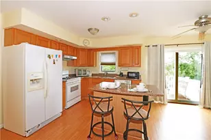 359 Main Rd, Tiverton, RI 02878 - Photo 12