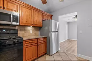 752 Quaker Ln, Warwick, RI 02818 - Photo 16