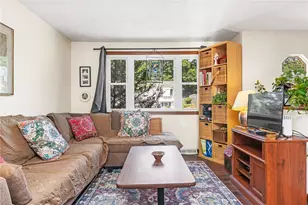 8 Bratt Ln, West Warwick, RI 02893 - Photo 20